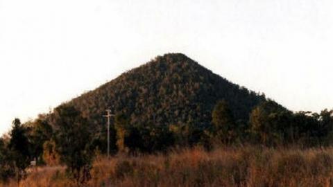 Откриха две пирамиди в българско село